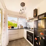 Katarin Villa *